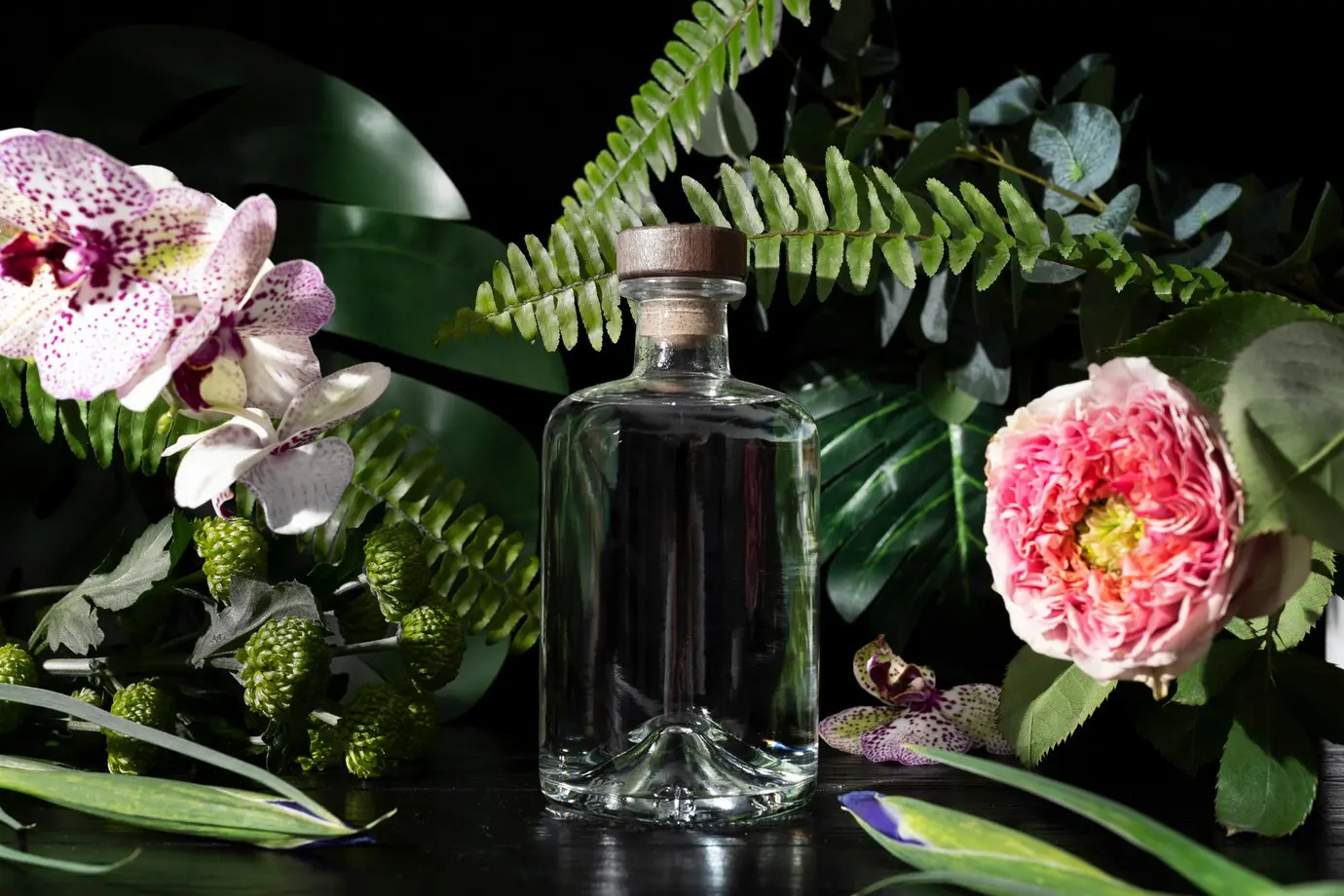elegante-arreglo-alcohol-vegano_23-2149337694